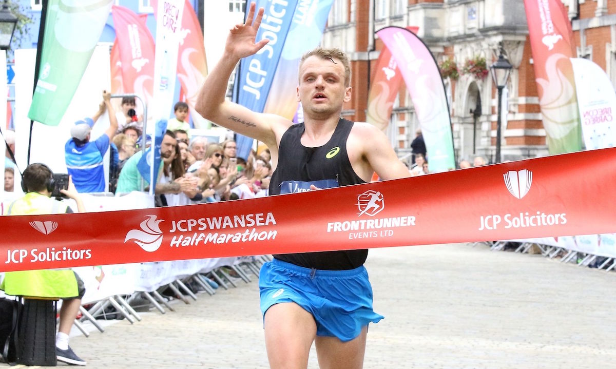 Matt Clowes wins the Swansea Half Marathon for the second year running. copy